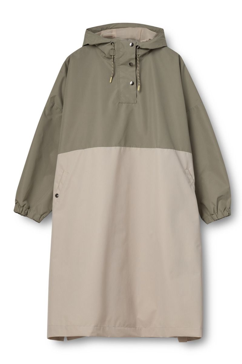 Läcker regnponcho i 2 färger