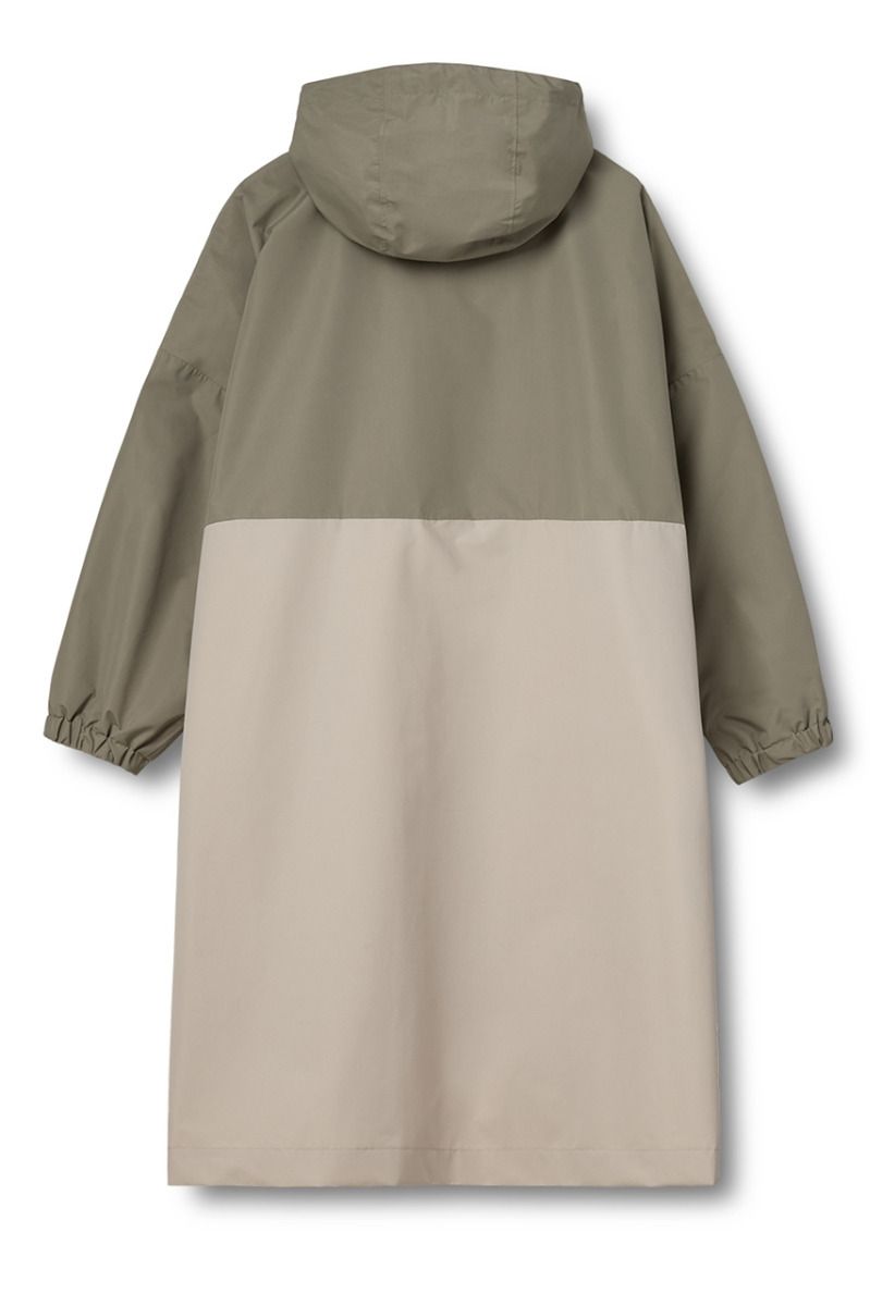 Läcker regnponcho i 2 färger