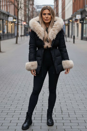 Dame vinter jakke model Sindy i Sort, Beige Pels