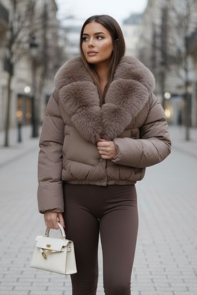 Damvinterjacka i kort modell Elena i Beige