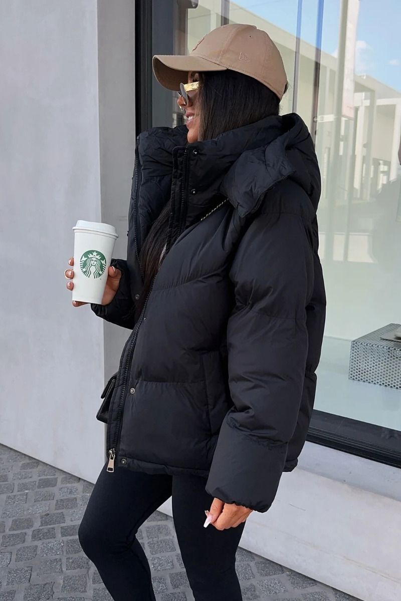 Damvinterjacka, modell Fila, i svart