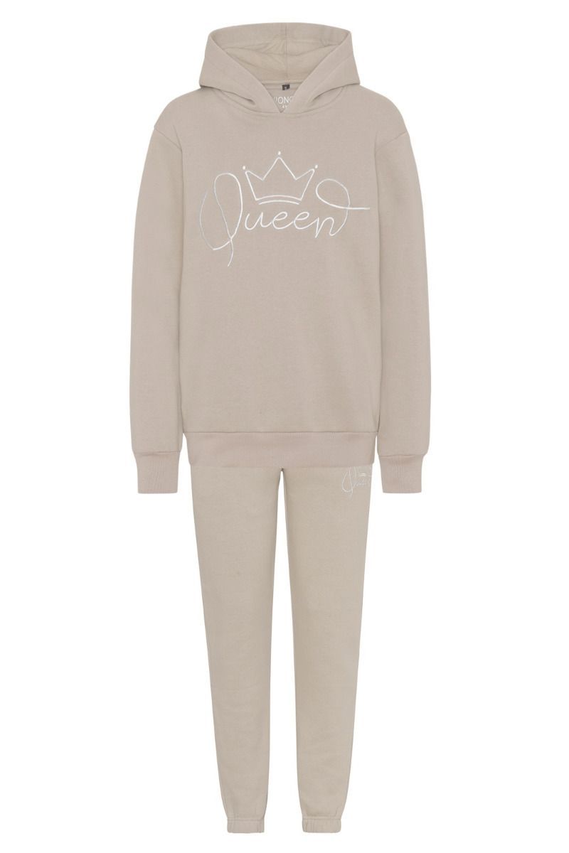 Träningsset modell Queen i Beige